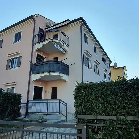 In - Istrien 43557 Apartman Porec